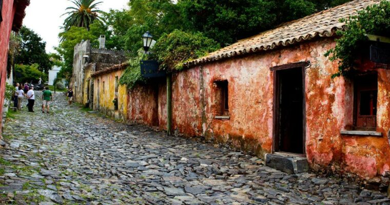 Descubre los encantos de Colonia del Sacramento, la joya colonial de Uruguay