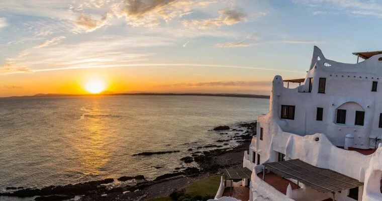 Descubre los encantos de Punta del Este, la joya turística de Uruguay